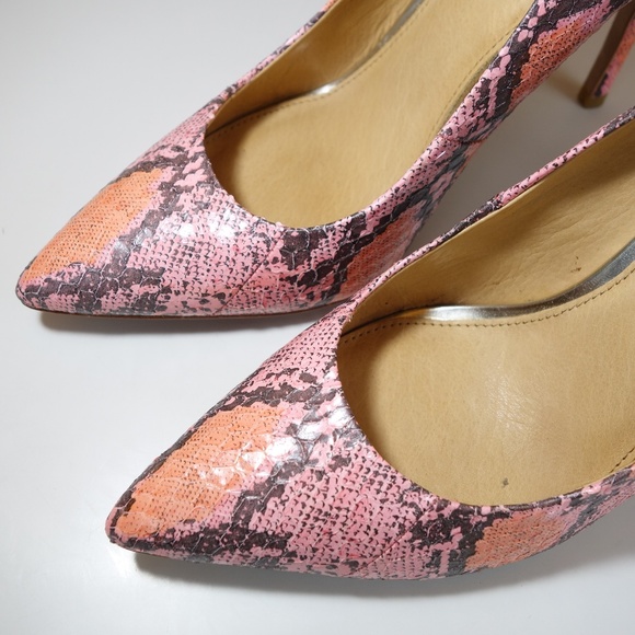 Coach Harlee Two Tone Snake Leather Pump Heels With Original Box, Size 9B - Picture 2 of 16